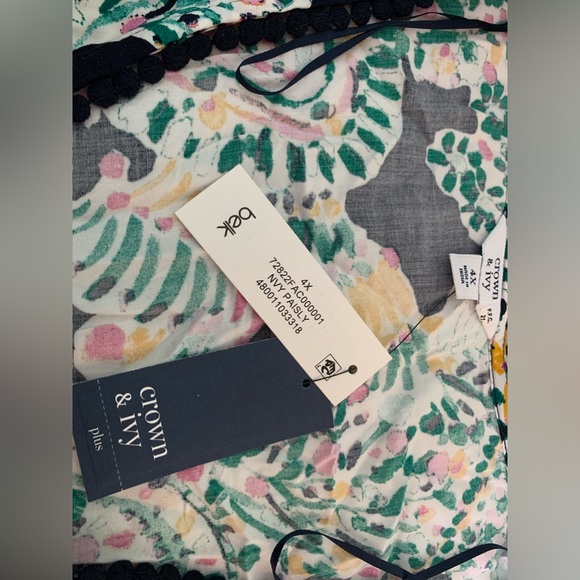 Crown & Ivy Size 4X Top - Picture 4 of 4